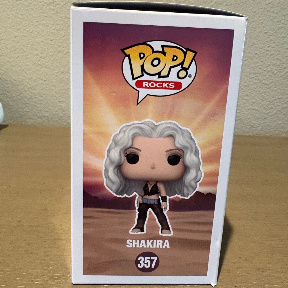Funko Pop! Shakira Vinyl Figure - Picture 5 of 6
